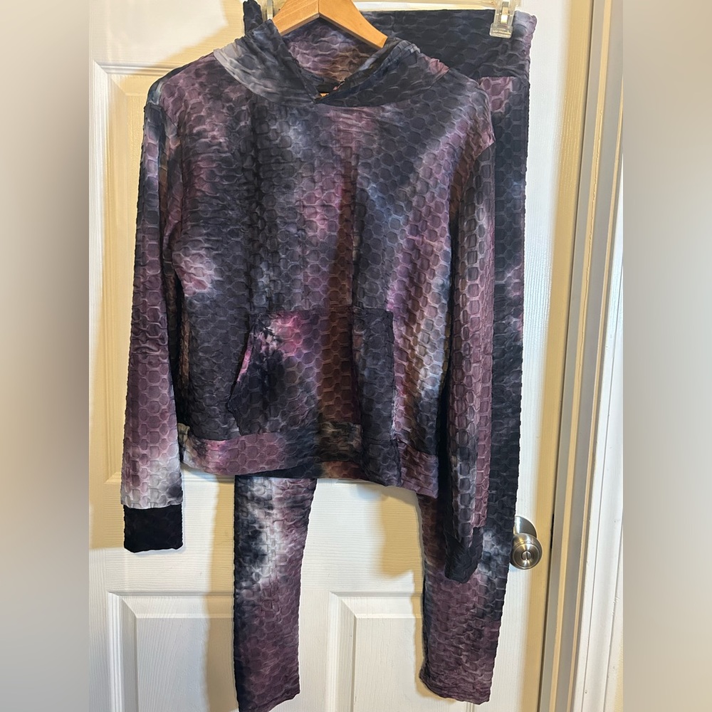 Plus Size 2 Piece Athletic Set